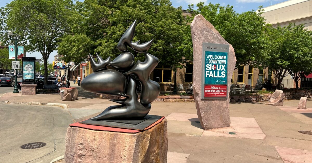 SculptureWalk | Experience Sioux Falls