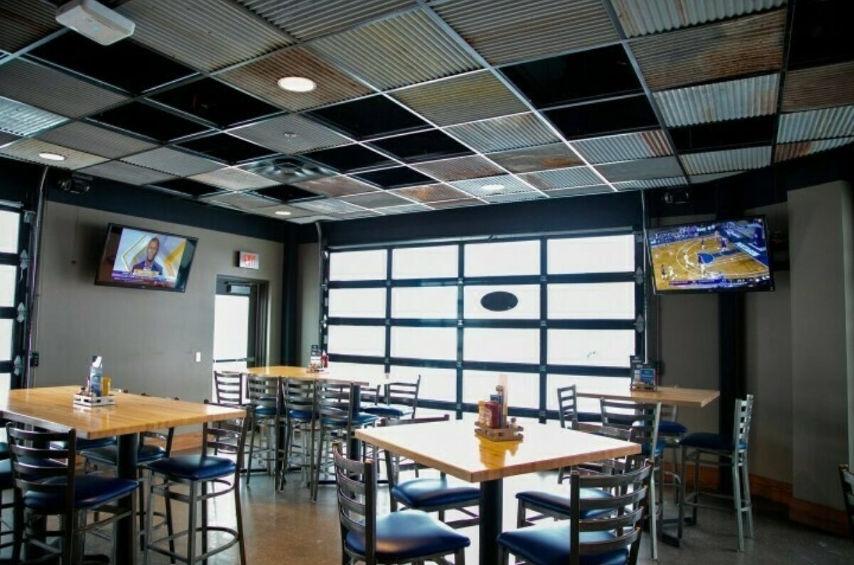 Blue Rock Bar & Grill | Experience Sioux Falls